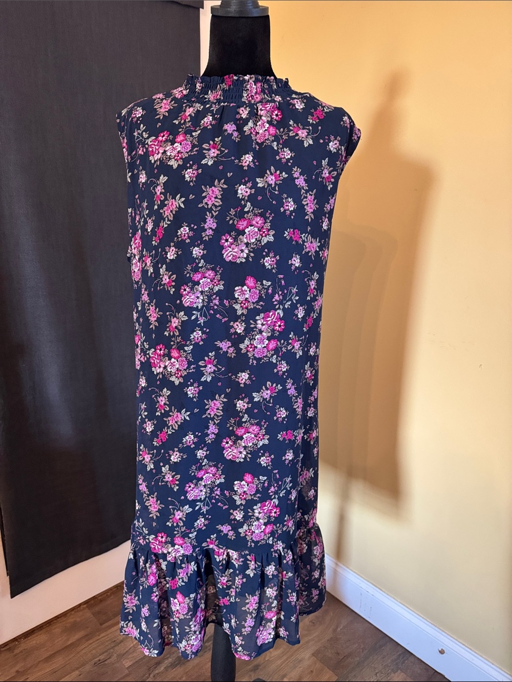 Navy Floral Ruffle-Hem Casual Dress